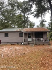 133 Vermont Avenue, Washington, NC 27889