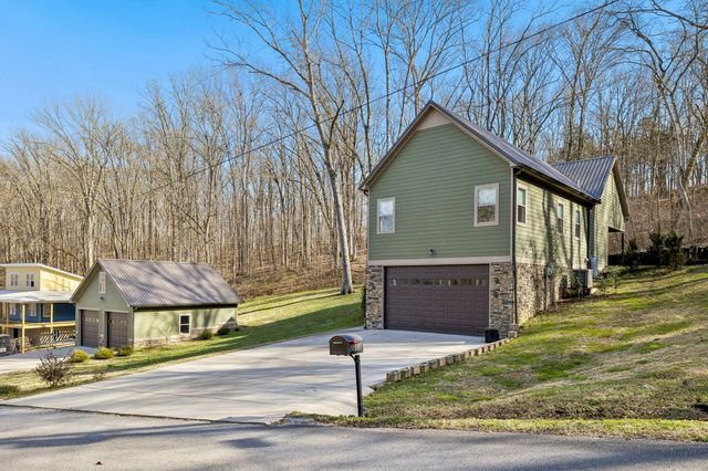 2332 Casey Cove Rd, Smithville, TN 37166