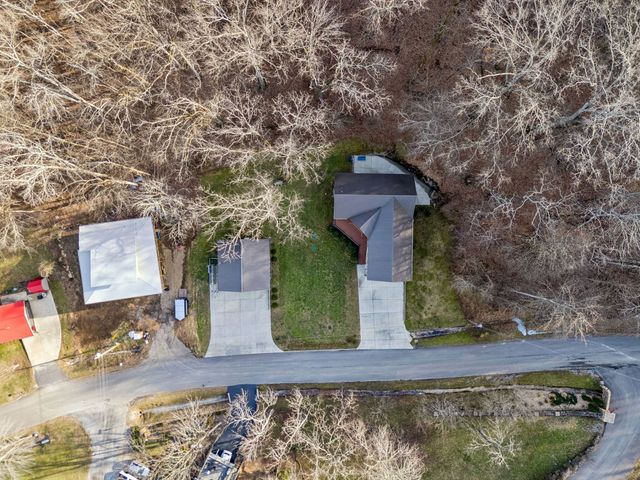 2332 Casey Cove Rd, Smithville, TN 37166