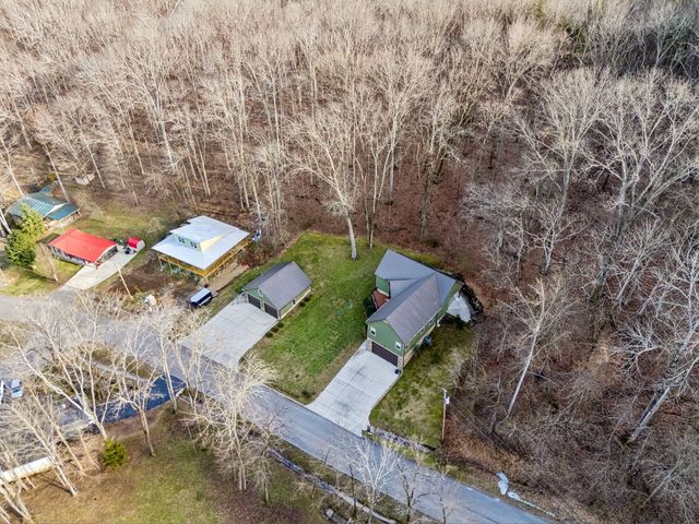 2332 Casey Cove Rd, Smithville, TN 37166