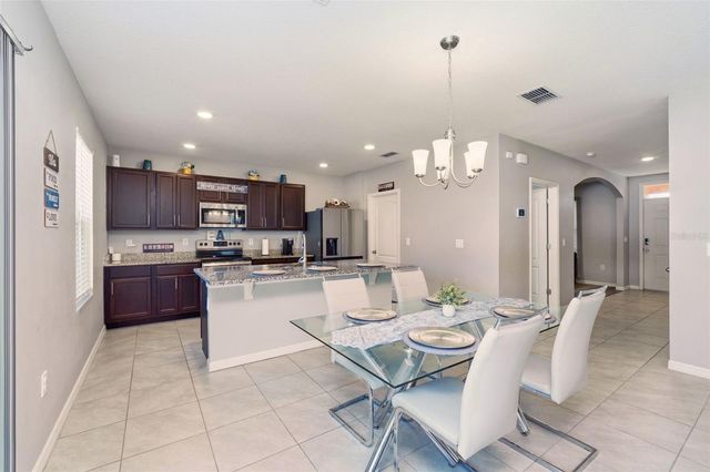 3060 BETHPAGE LOOP, Mount Dora, FL 32757