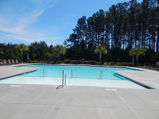 295 Shadybrook Dr. Drive, Summerville, SC 29486