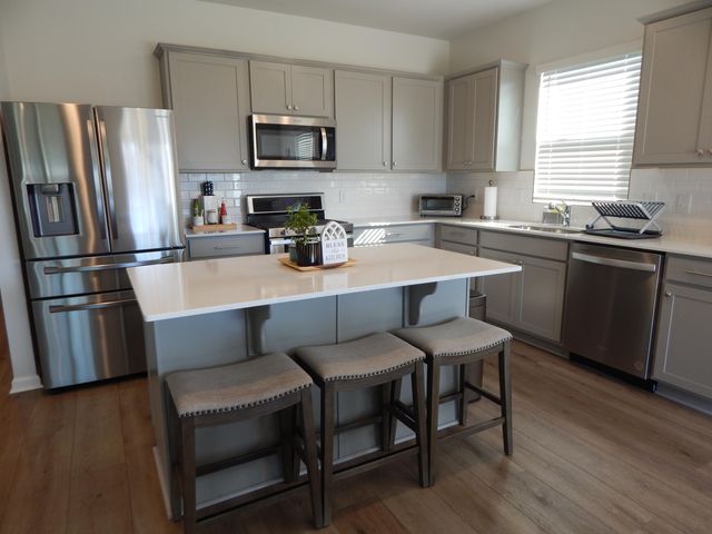 295 Shadybrook Dr. Drive, Summerville, SC 29486