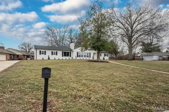 4 Westminster Drive, Sappington, MO 63126