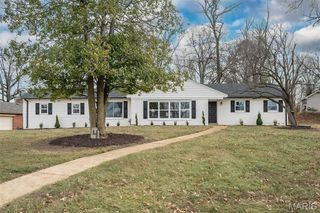 4 Westminster Drive, Sappington, MO 63126