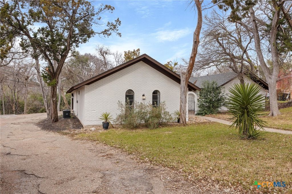 Image 3 of property listing at 2510 Quail Trail, Temple, TX 76502