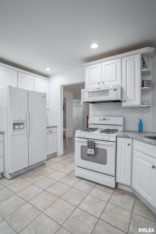 601 CHERRY Court, Colona, IL 61241