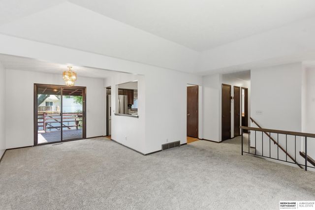 7609 Emiline Street, La Vista, NE 68128