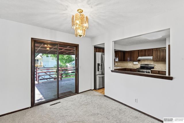 7609 Emiline Street, La Vista, NE 68128