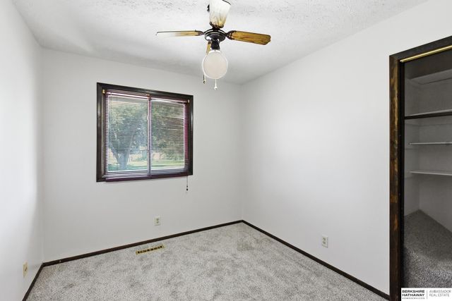 7609 Emiline Street, La Vista, NE 68128