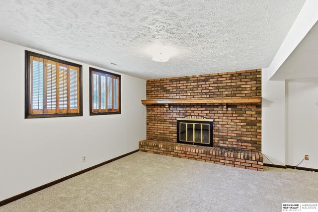 7609 Emiline Street, La Vista, NE 68128