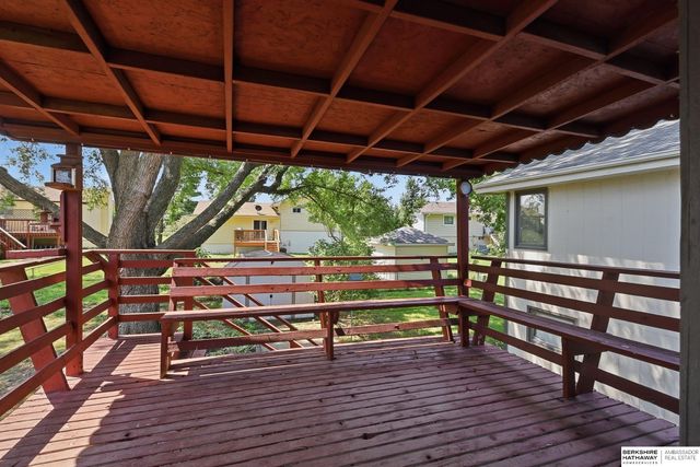 7609 Emiline Street, La Vista, NE 68128