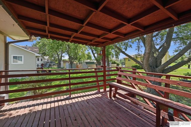 7609 Emiline Street, La Vista, NE 68128