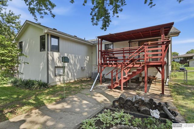 7609 Emiline Street, La Vista, NE 68128