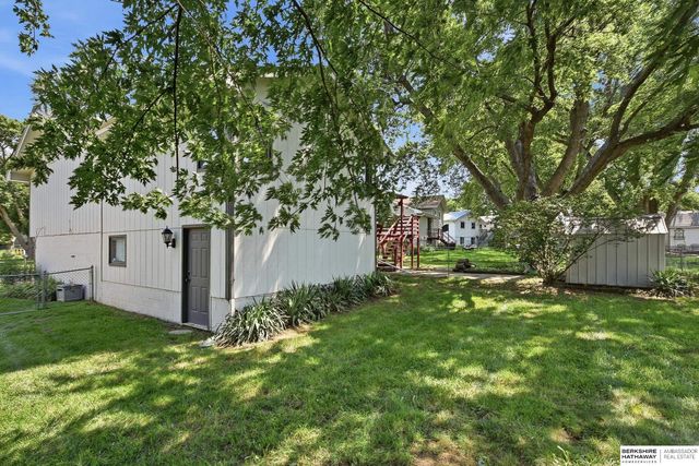 7609 Emiline Street, La Vista, NE 68128