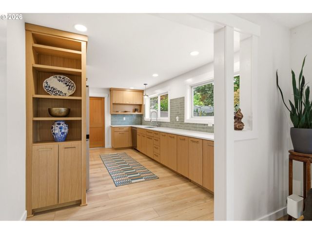 1103 Se 94TH Ave, Vancouver, WA 98664