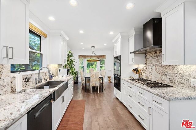 2342 Beverwil Drive, Los Angeles, CA 90034