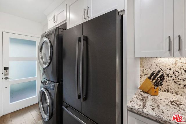 2342 Beverwil Drive, Los Angeles, CA 90034