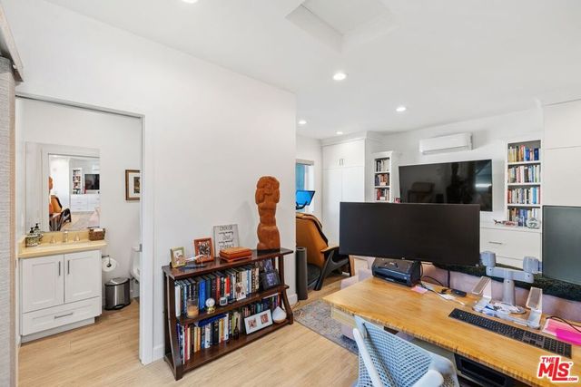 2342 Beverwil Drive, Los Angeles, CA 90034