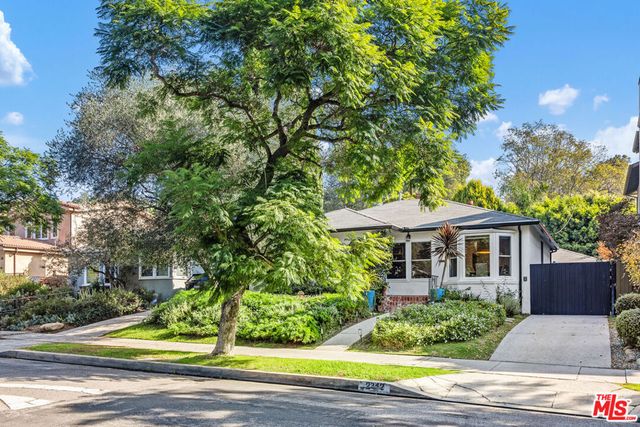 2342 Beverwil Drive, Los Angeles, CA 90034