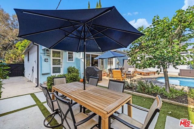 2342 Beverwil Drive, Los Angeles, CA 90034