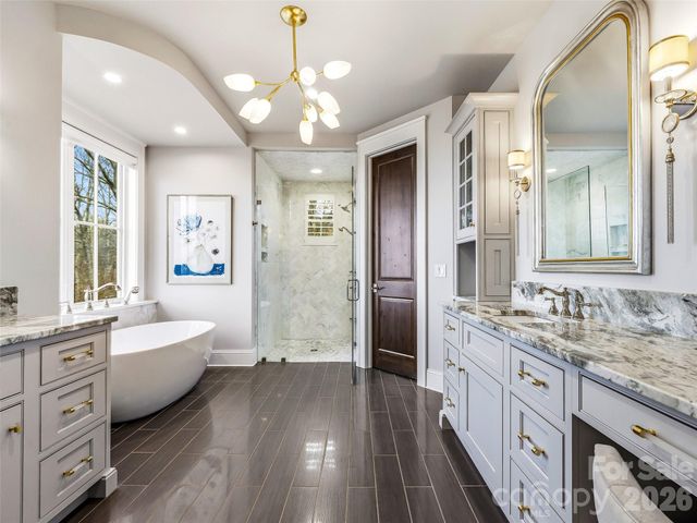 236 Summerset Drive, Hendersonville, NC 28792