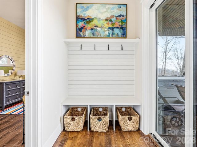236 Summerset Drive, Hendersonville, NC 28792