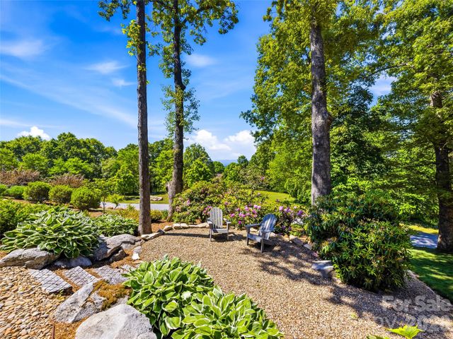 236 Summerset Drive, Hendersonville, NC 28792