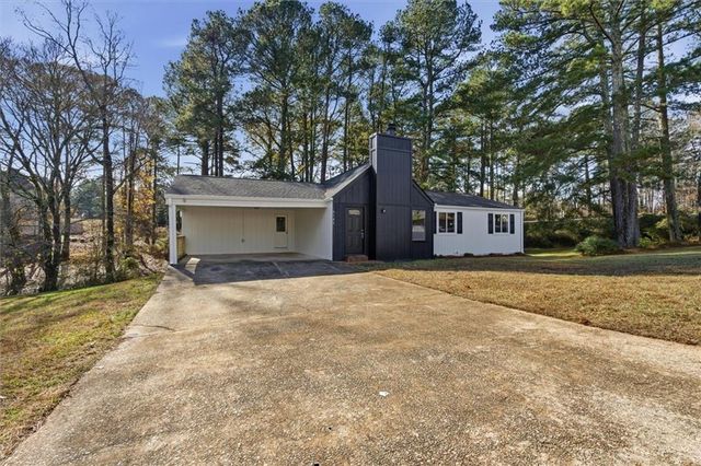 6145 Plumcrest Road, Douglasville, GA 30135