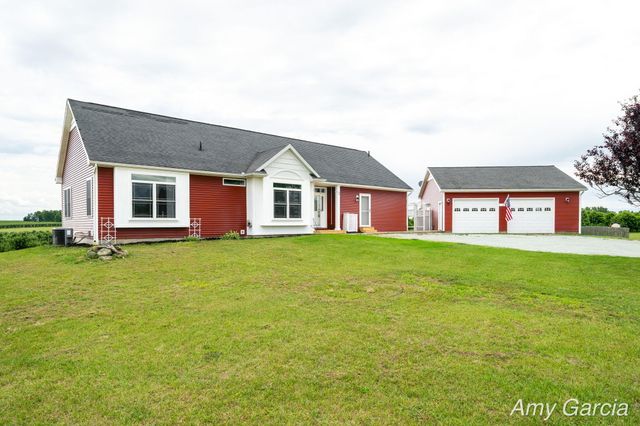 4630 Wild Locust Street, Kent City, MI 49330
