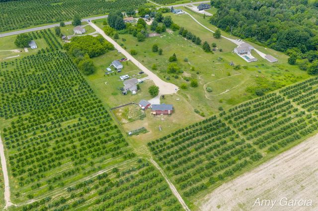 4630 Wild Locust Street, Kent City, MI 49330