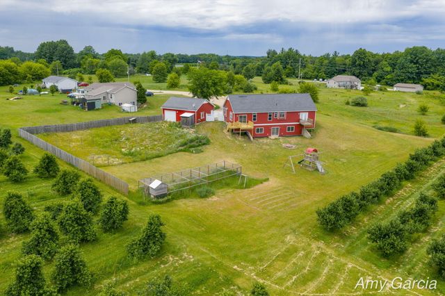 4630 Wild Locust Street, Kent City, MI 49330