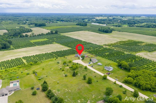 4630 Wild Locust Street, Kent City, MI 49330