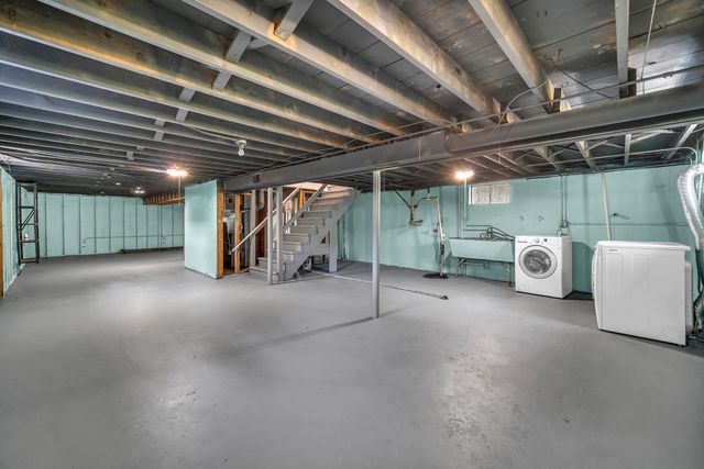 1219 Woodridge Street, Round Lake Beach, IL 60073