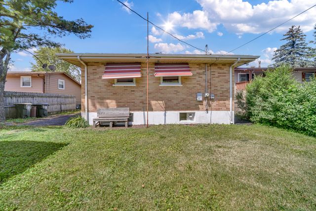 1219 Woodridge Street, Round Lake Beach, IL 60073