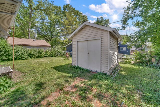 1219 Woodridge Street, Round Lake Beach, IL 60073