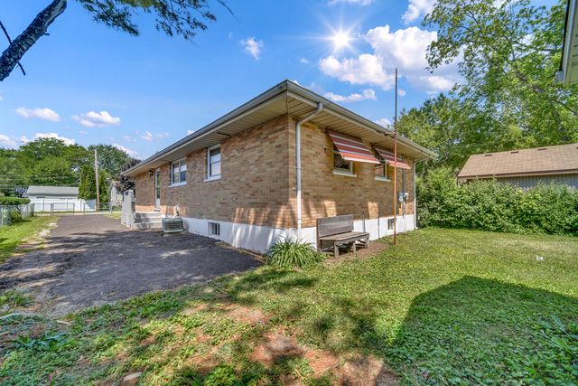 1219 Woodridge Street, Round Lake Beach, IL 60073