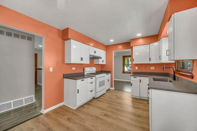 1219 Woodridge Street, Round Lake Beach, IL 60073