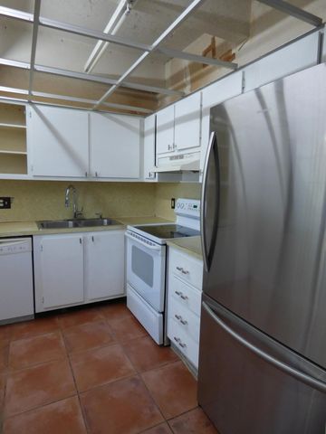 132 S South Cypress Road, Pompano Beach, FL 33060