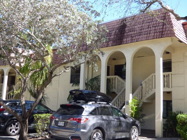 132 S South Cypress Road, Pompano Beach, FL 33060