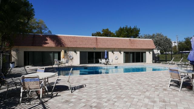 132 S South Cypress Road, Pompano Beach, FL 33060