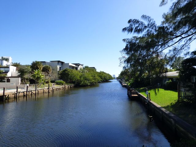 132 S South Cypress Road, Pompano Beach, FL 33060