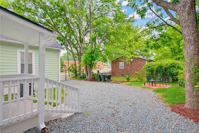 702 Maple Avenue, Burlington, NC 27215