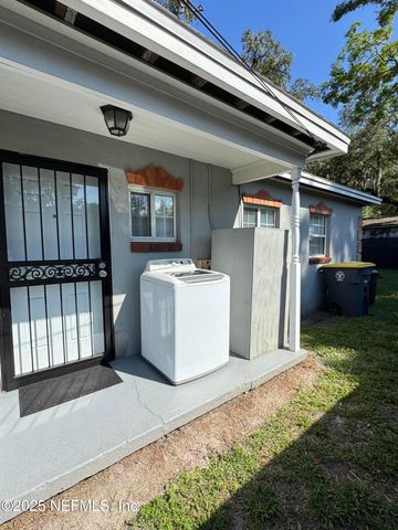 1504 WINTHROP Street, Jacksonville, FL 32206