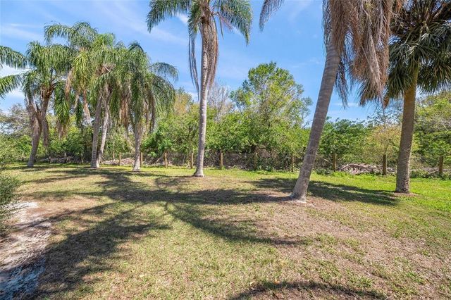 7677 SADDLE CREEK TRAIL, Sarasota, FL 34241