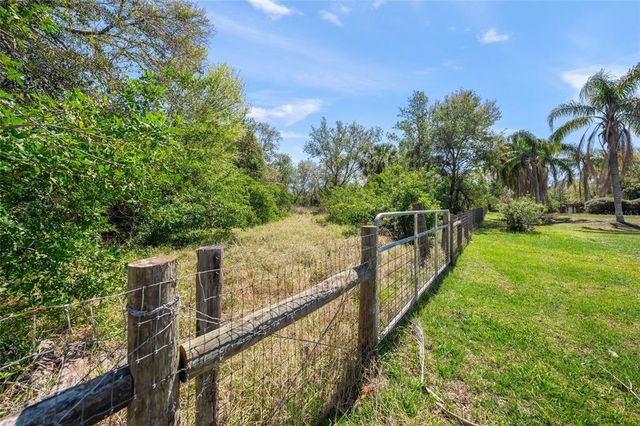 7677 SADDLE CREEK TRAIL, Sarasota, FL 34241