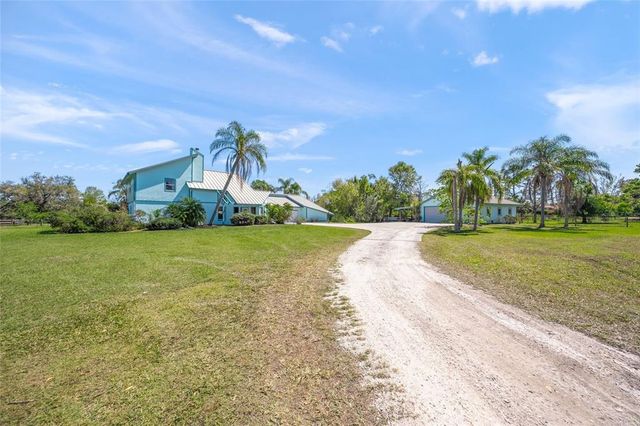 7677 SADDLE CREEK TRAIL, Sarasota, FL 34241