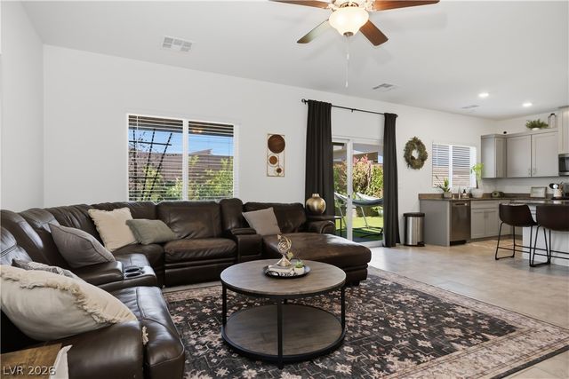 7639 Duran Harbor Lane, North Las Vegas, NV 89084