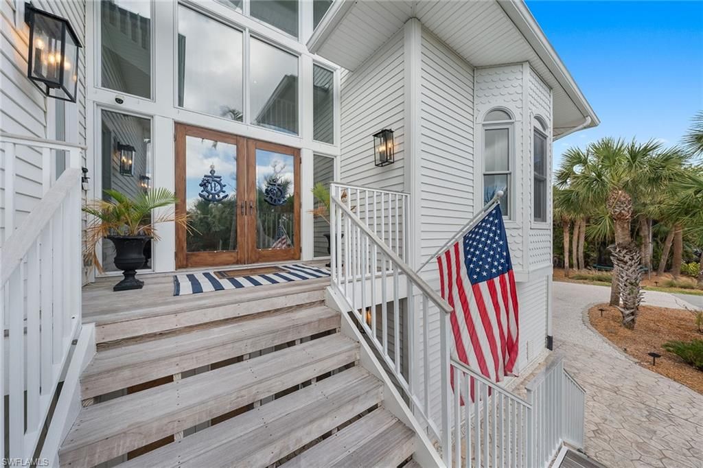 660 Anchor DR, SANIBEL, FL 33957 — photo 2