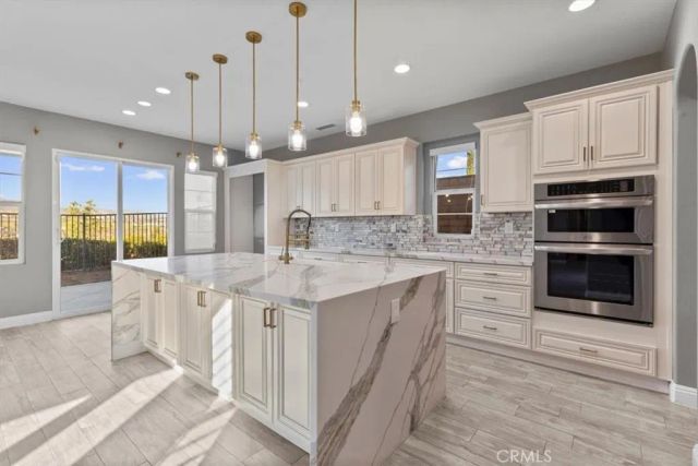 4332 Cantada, Corona, CA 92883